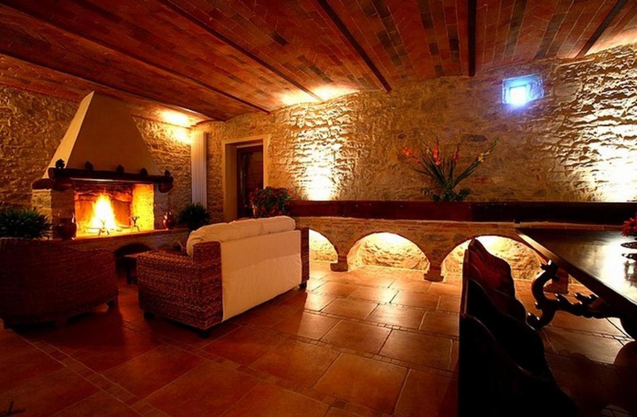 Podere Lucignano Secondo Agriturismo Гайоле-ін-К'янті Номер фото